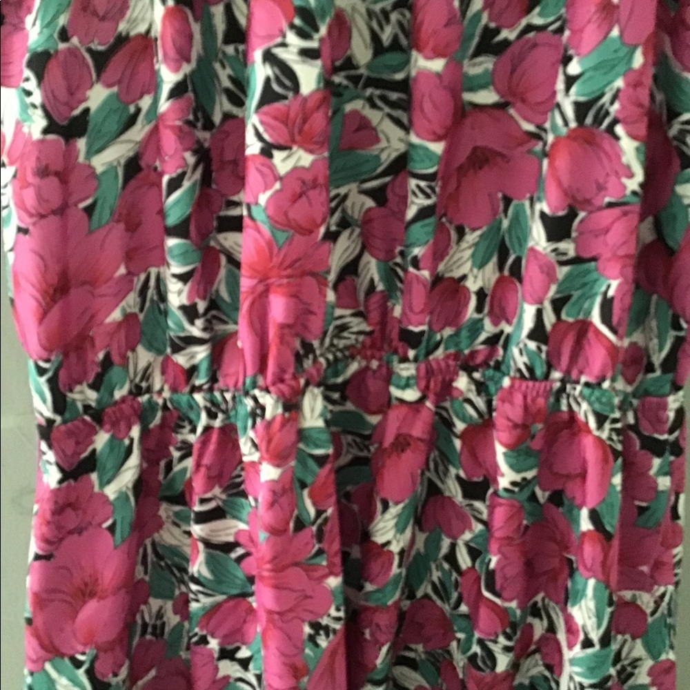 SHEIN dress - Picture 7 of 8